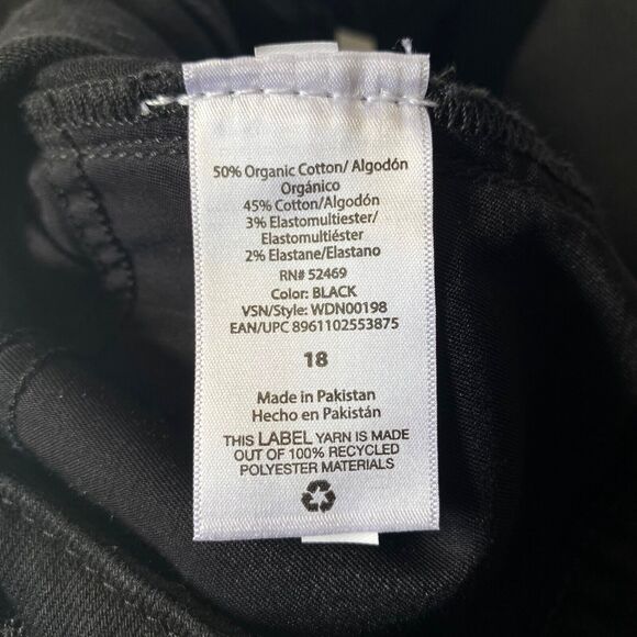 Free Assembly Jeans Women's Plus Size 18 Black The Full Wide Straight NWT - Picture 14 of 16